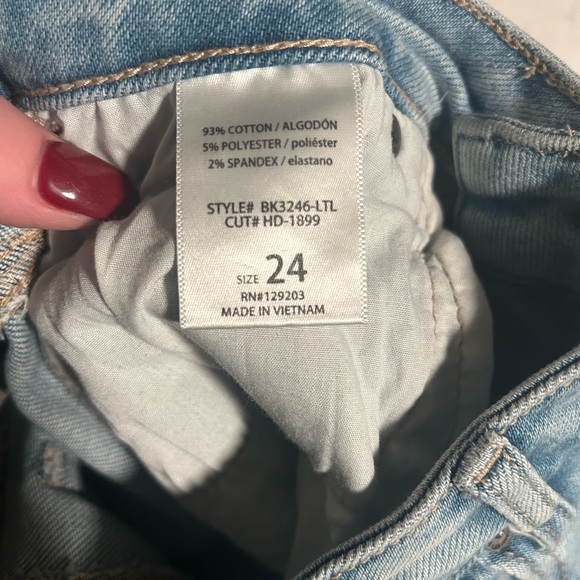 Hidden Happi High Rise Flare Jean - Picture 10 of 15